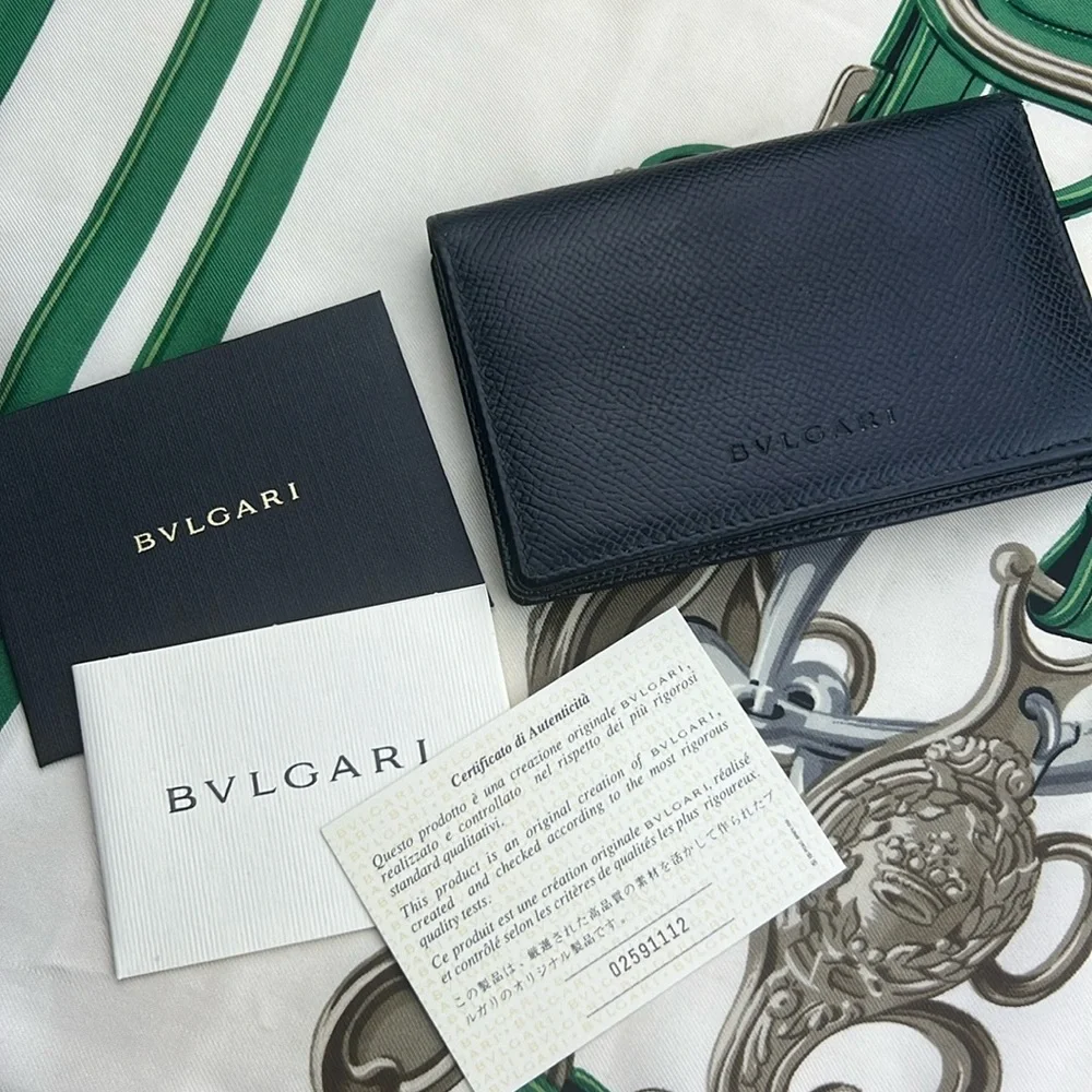 Auth.BVLGARI Black Leather small wallet unisex card holder minimalist w.card